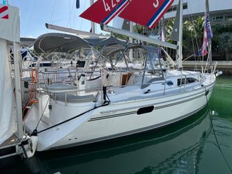 35' Catalina 2024 Yacht For Sale